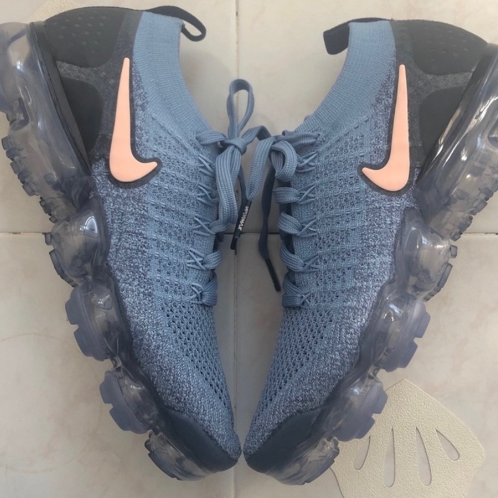 Nike woman air vapor max flyknit 2